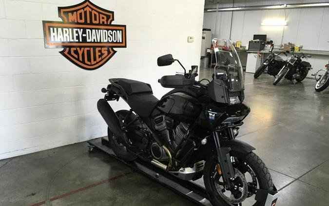 2023 Harley-Davidson® RA1250 - Pan America™ 1250