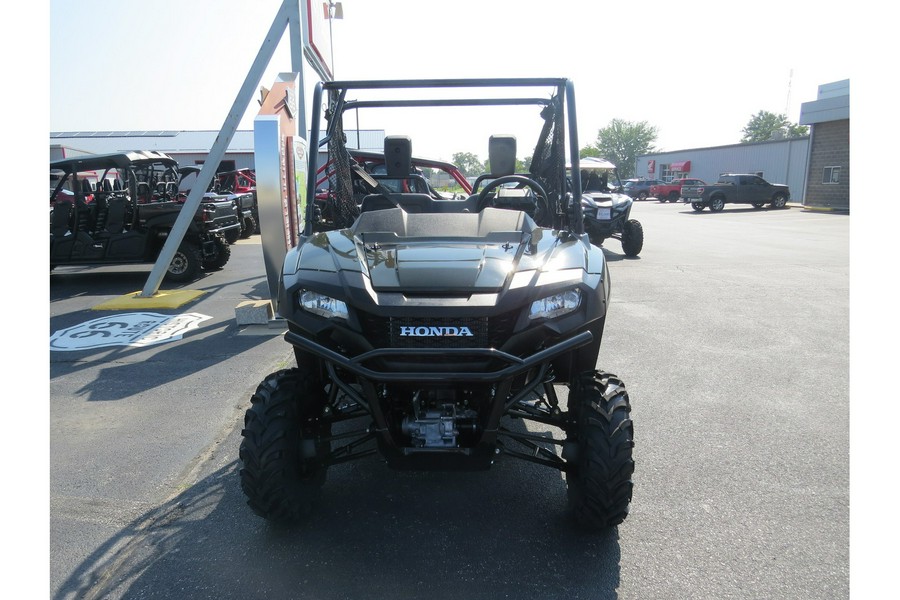 2025 Honda Pioneer 700 Deluxe