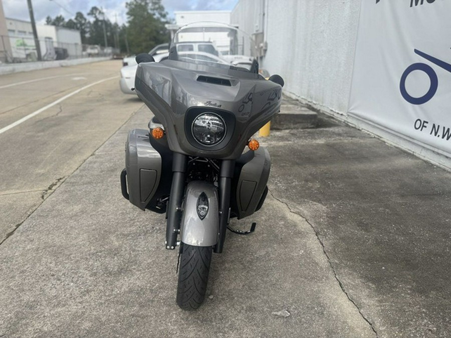 2025 Indian Roadmaster Dark Horse W/Powerband Audio Heavy Me