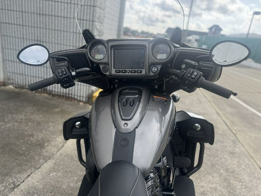 2025 Indian Roadmaster Dark Horse W/Powerband Audio Heavy Me