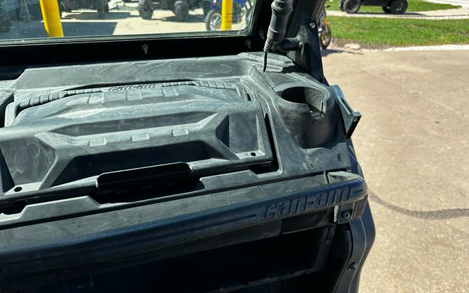 2023 Can-Am Defender XT HD10