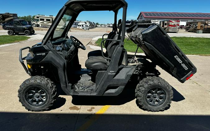 2023 Can-Am Defender XT HD10
