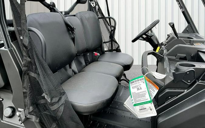 2026 Can-Am SSV DEF DPS 62 HD7 CA 26 DPS HD7