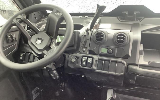 2026 Can-Am Defender MAX DPS™ CAB HD10