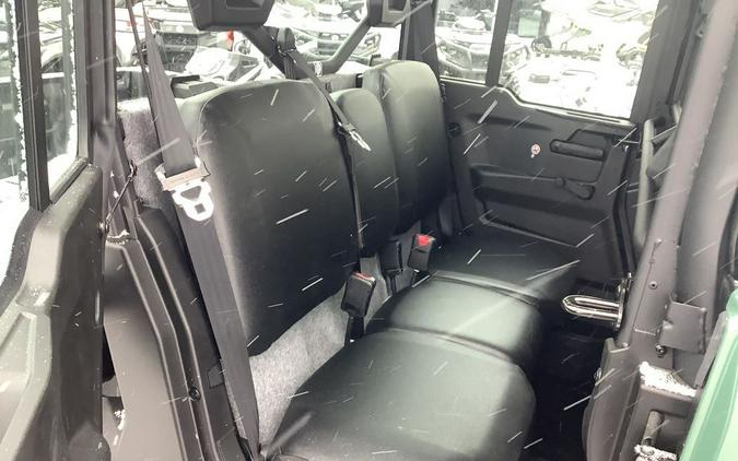 2026 Can-Am Defender MAX DPS™ CAB HD10