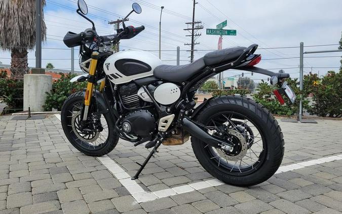 2026 Triumph Scrambler 400 XC Vanilla White