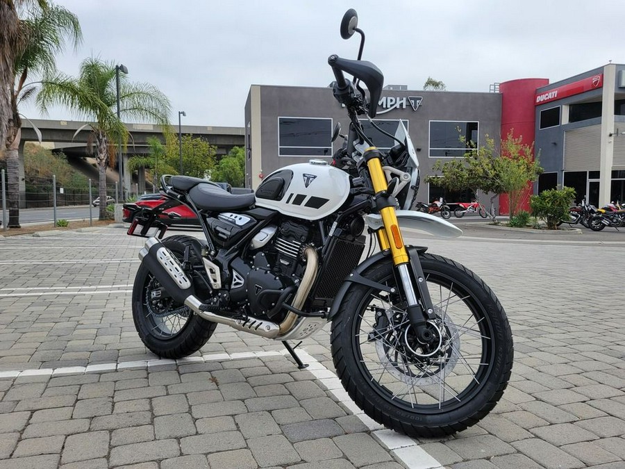 2026 Triumph Scrambler 400 XC Vanilla White