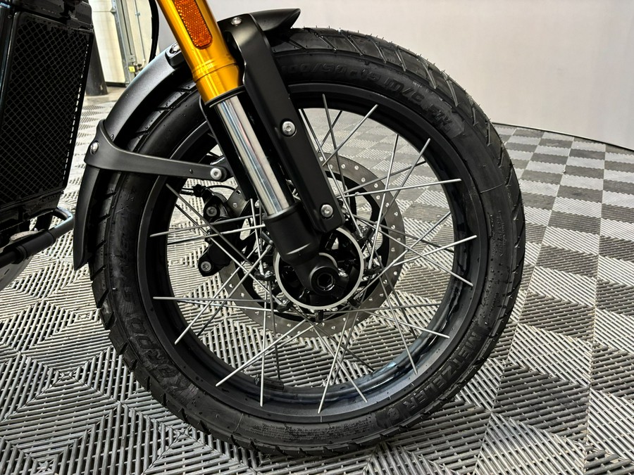 2026 Triumph Scrambler 400 XC