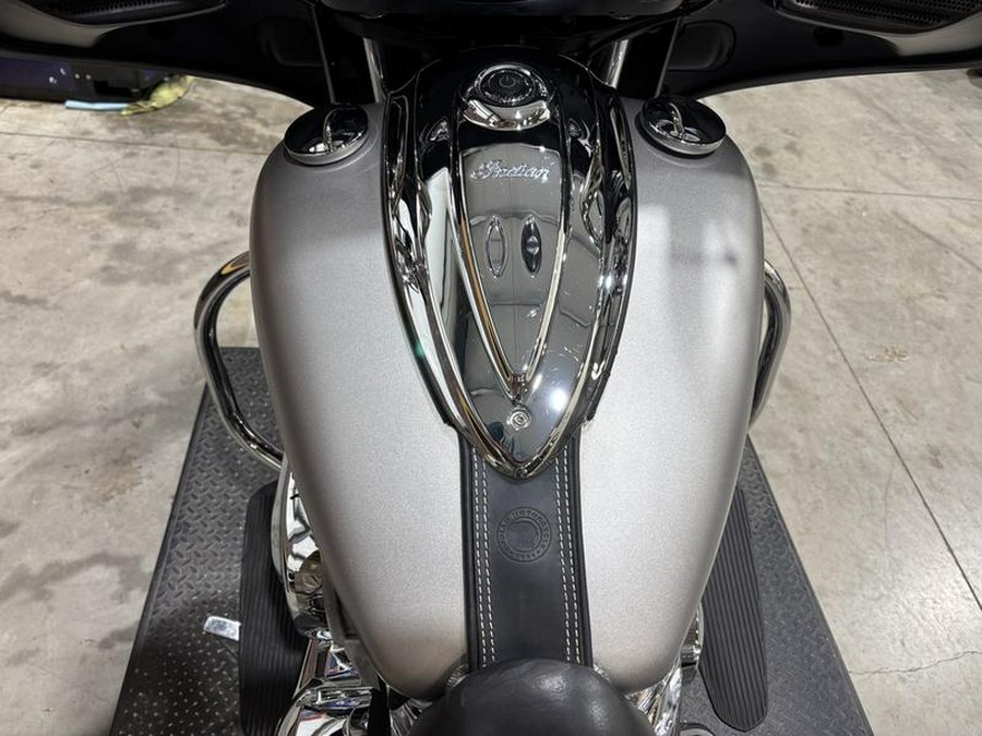 2016 Indian Motorcycle® Chieftain® Silver Smoke