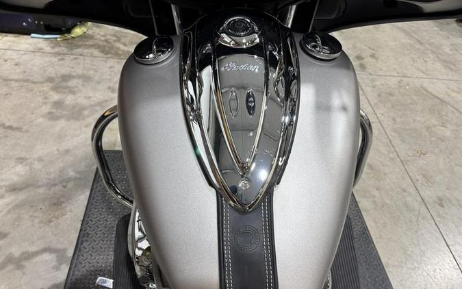 2016 Indian Motorcycle® Chieftain® Silver Smoke