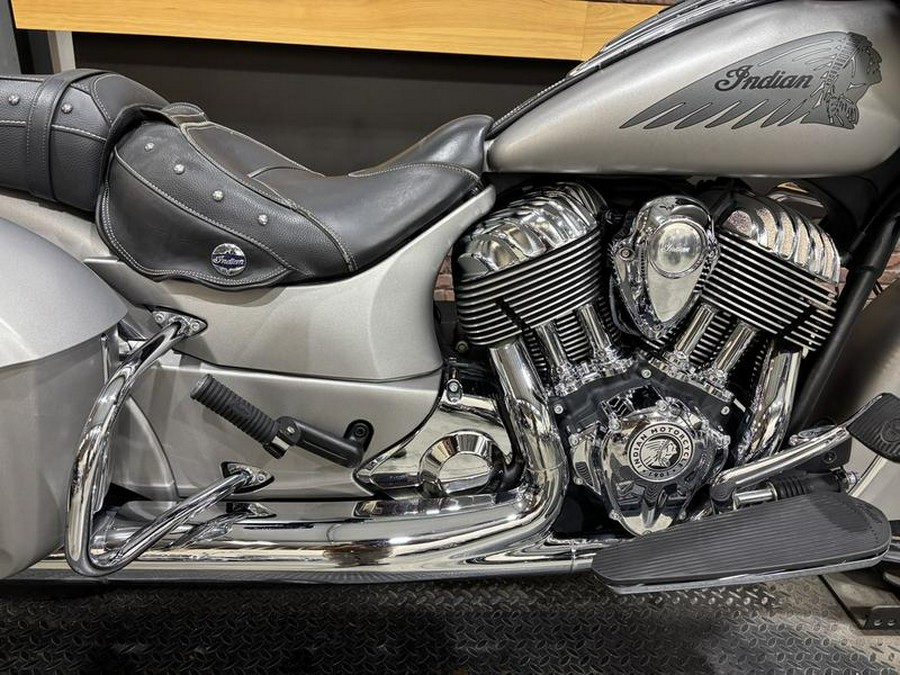 2016 Indian Motorcycle® Chieftain® Silver Smoke