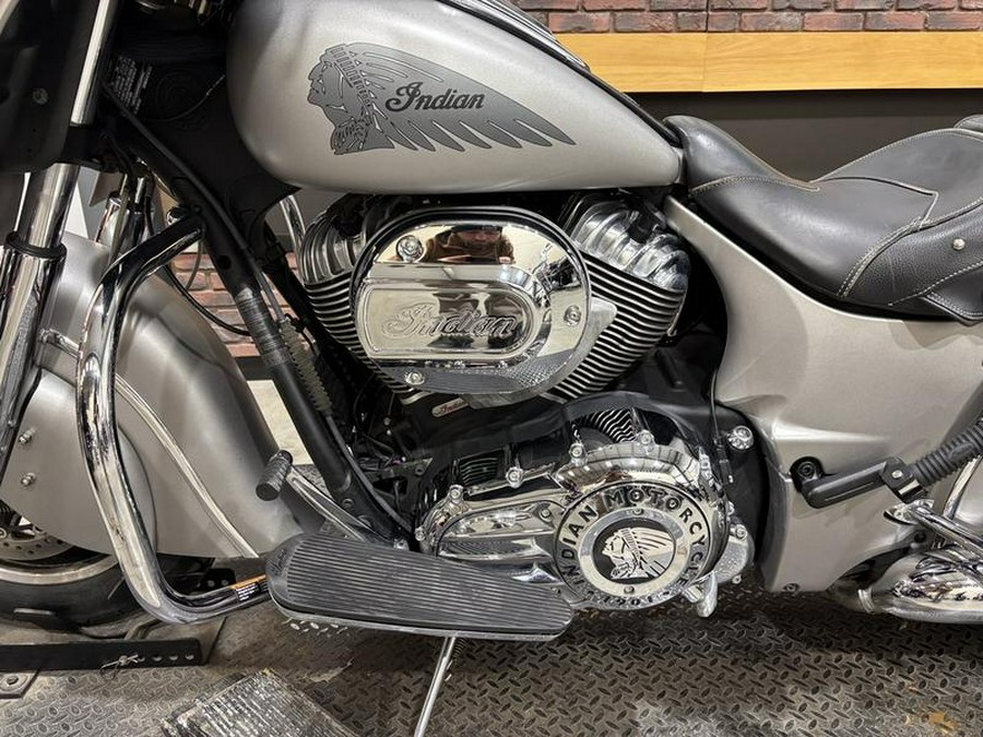 2016 Indian Motorcycle® Chieftain® Silver Smoke