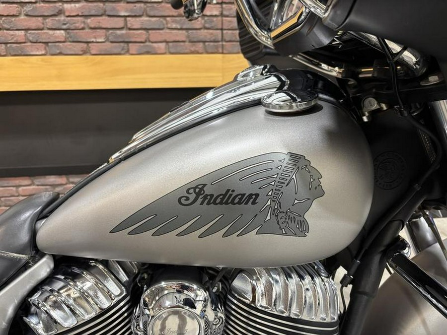 2016 Indian Motorcycle® Chieftain® Silver Smoke