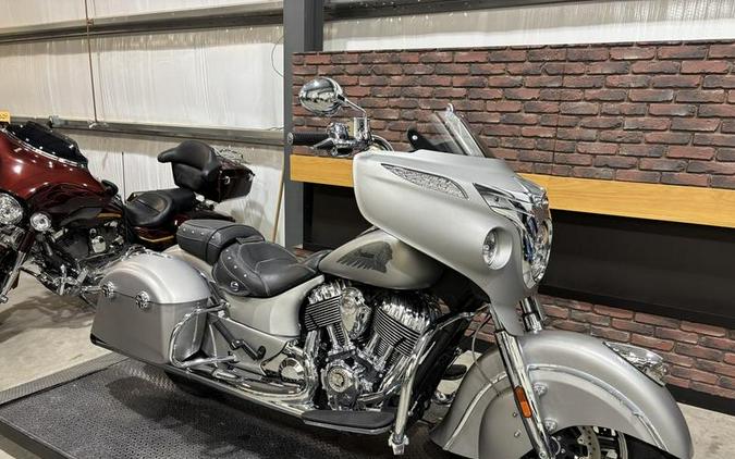 2016 Indian Motorcycle® Chieftain® Silver Smoke