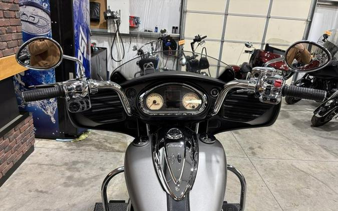 2016 Indian Motorcycle® Chieftain® Silver Smoke