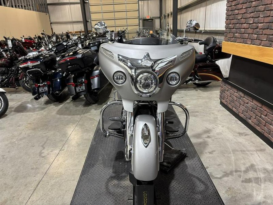 2016 Indian Motorcycle® Chieftain® Silver Smoke