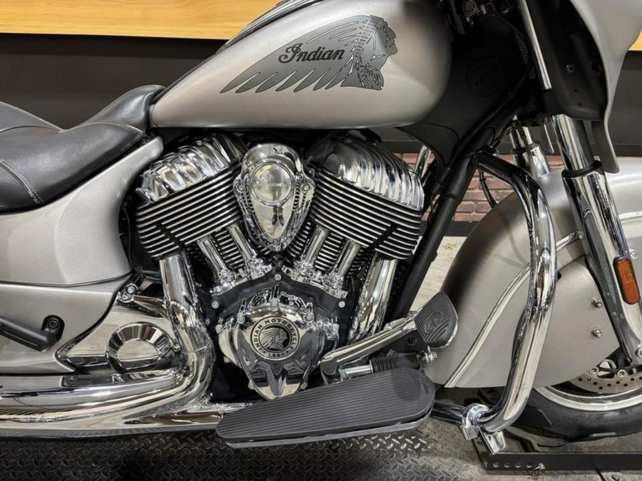 2016 Indian Motorcycle® Chieftain® Silver Smoke