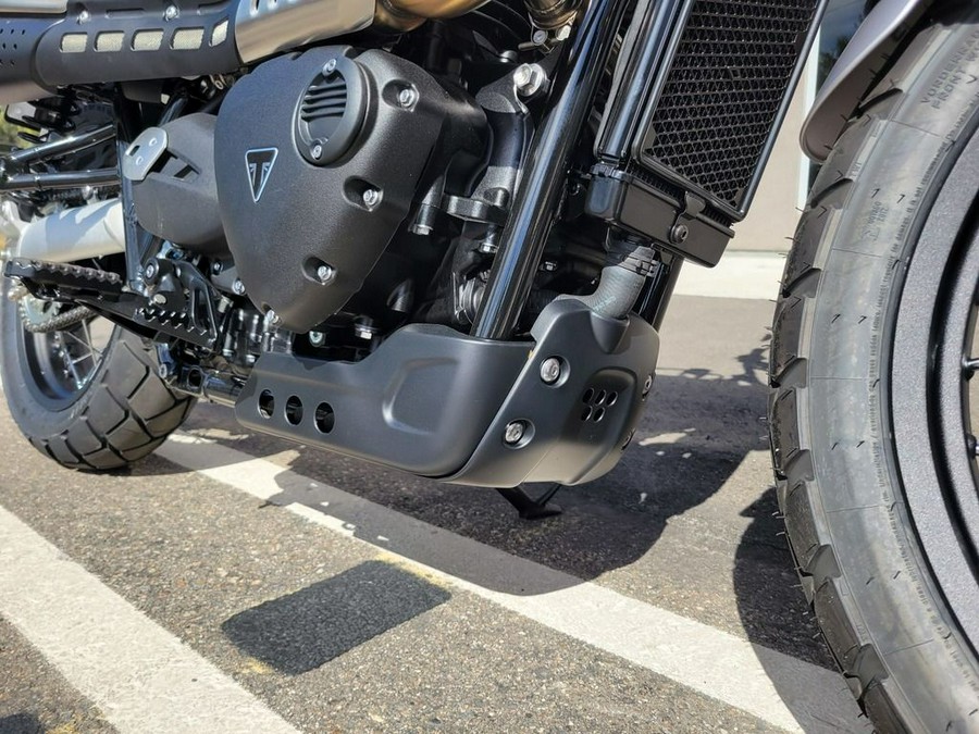 2026 Triumph Scrambler 900 Matt khaki green