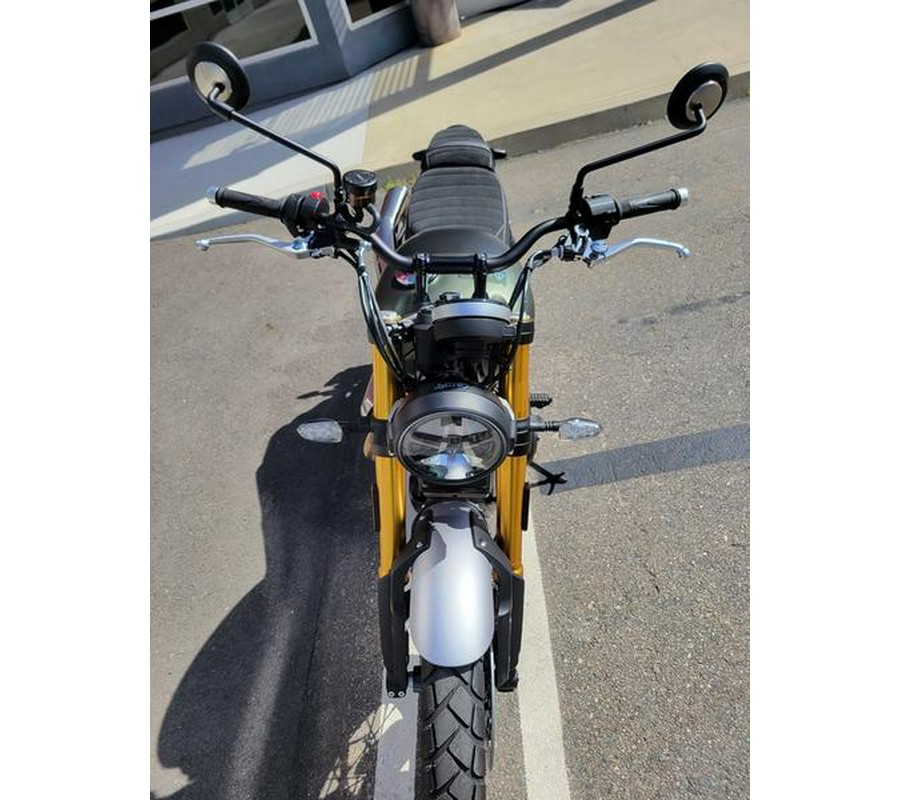 2026 Triumph Scrambler 900 Matt khaki green