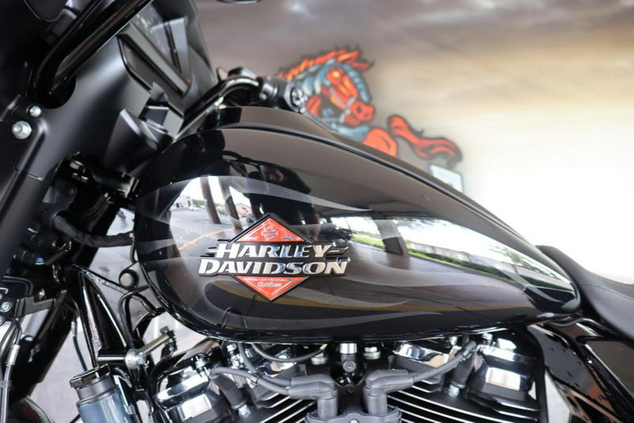 2025 Harley-Davidson® FLHX - Street Glide®