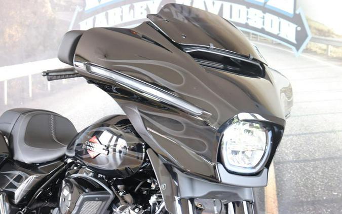 2025 Harley-Davidson® FLHX - Street Glide®