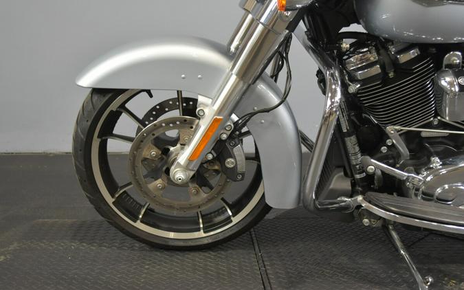 2023 Harley-Davidson Street Glide Atlas Silver Metallic