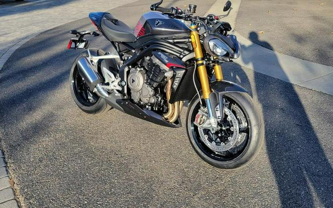 2026 Triumph Speed Triple 1200 RS Granite/Diablo Red