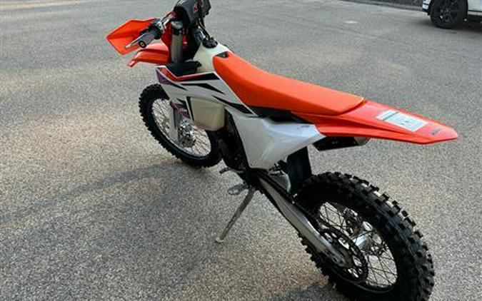 2024 KTM 125 XC