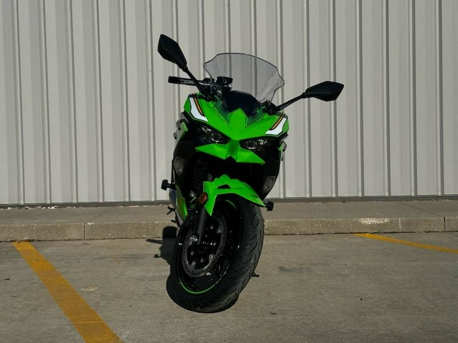 2025 Kawasaki Ninja® 500 KRT Edition SE ABS
