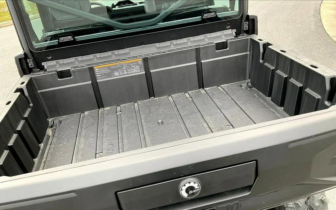 2026 Can-Am SSV DEF MAX XTCAB 65 HD11 BK HB 26 XT CAB HD11