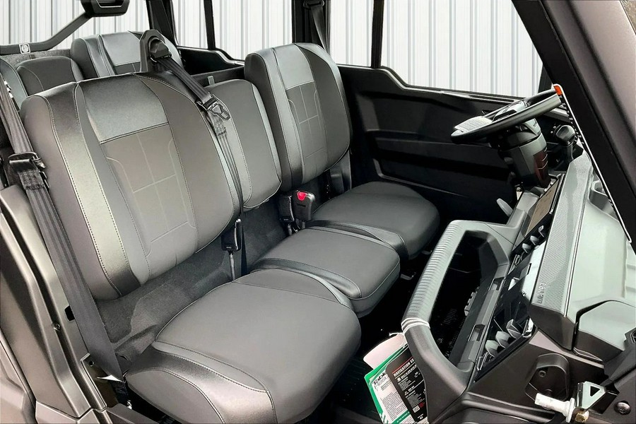 2026 Can-Am Defender MAX XT CAB HD11 with 10.25 in. infotainment