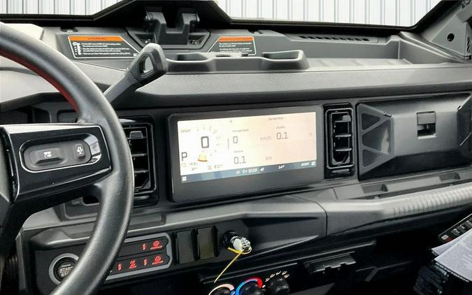 2026 Can-Am SSV DEF MAX XTCAB 65 HD11 BK HB 26 XT CAB HD11