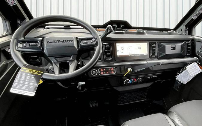 2026 Can-Am SSV DEF MAX XTCAB 65 HD11 BK HB 26 XT CAB HD11