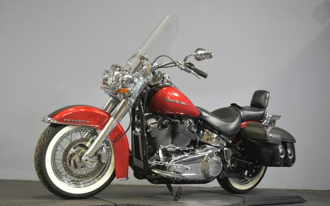 2019 Harley-Davidson Heritage Classic 114 Wicked Red/Twisted Cherry