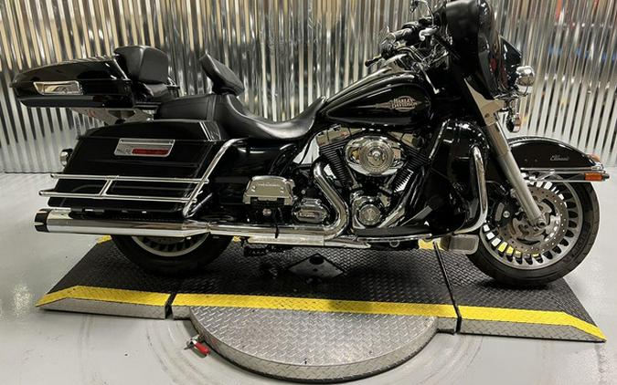 2010 Harley-Davidson FLHTC - Electra Glide Classic FLHTC