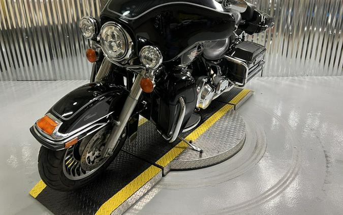 2010 Harley-Davidson FLHTC - Electra Glide Classic FLHTC