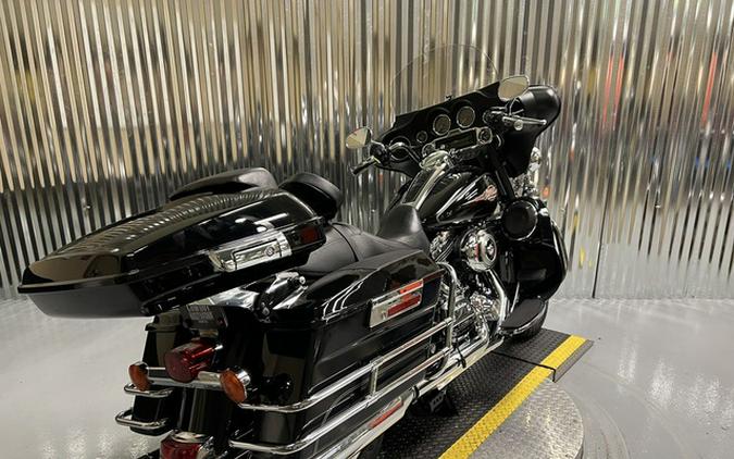 2010 Harley-Davidson FLHTC - Electra Glide Classic FLHTC