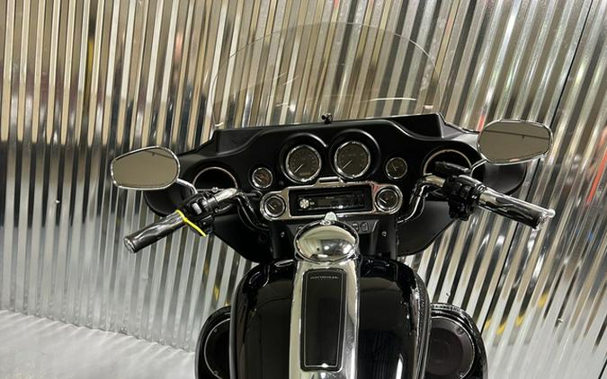 2010 Harley-Davidson FLHTC - Electra Glide Classic FLHTC