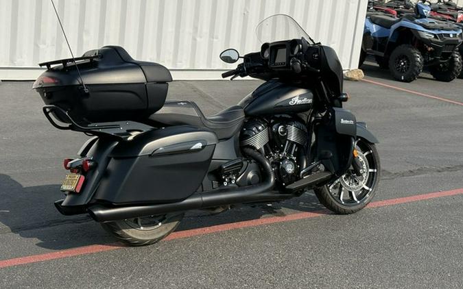 2024 Indian Roadmaster Dark Horse W/Powerband Audio Package Maroon Metallic