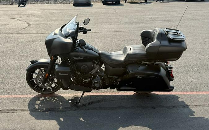 2024 Indian Roadmaster Dark Horse W/Powerband Audio Package Maroon Metallic