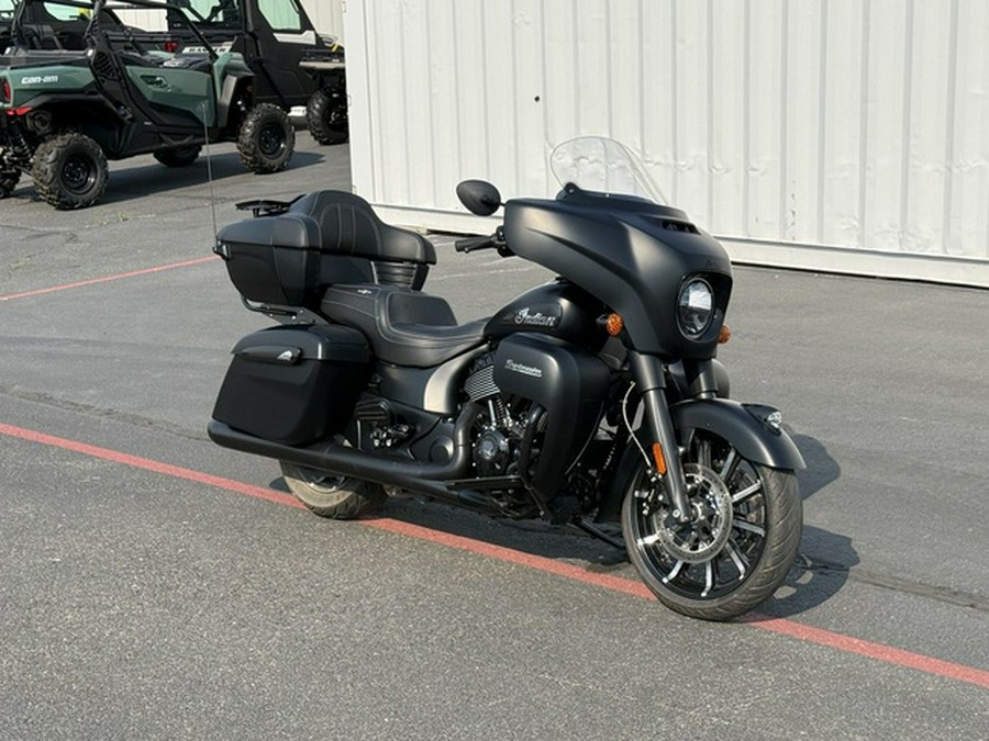2024 Indian Roadmaster Dark Horse W/Powerband Audio Package Maroon Metallic