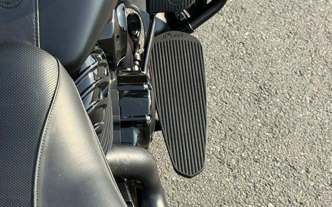 2024 Indian Roadmaster Dark Horse W/Powerband Audio Package Maroon Metallic
