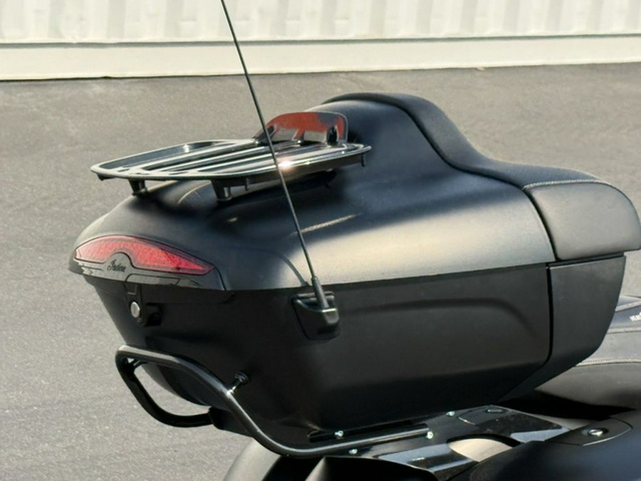 2024 Indian Roadmaster Dark Horse W/Powerband Audio Package Maroon Metallic