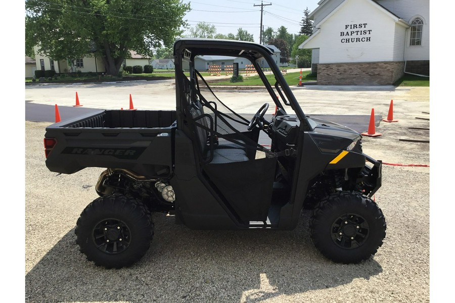 2025 Polaris Industries Ranger® 1000 Premium- GRANITE GRAY