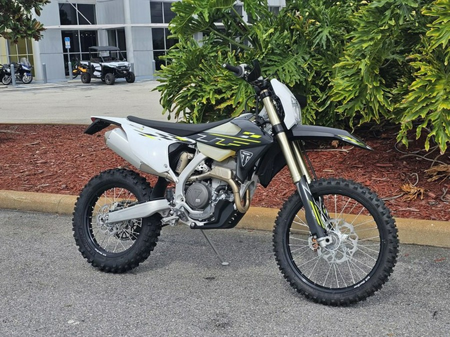 2026 Triumph TF 250-E Jet Black/Pure White 250-E