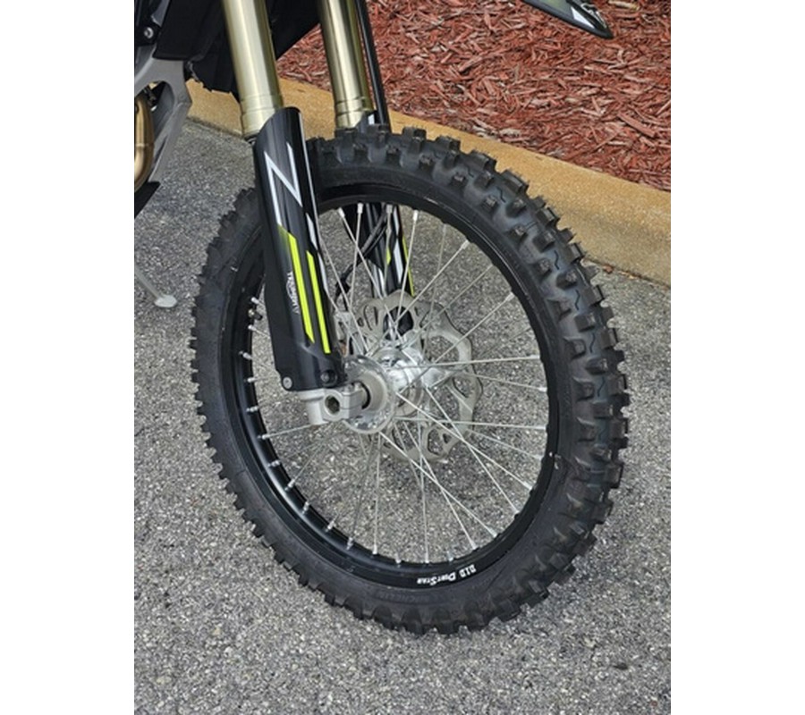 2026 Triumph TF 250-E Jet Black/Pure White 250-E