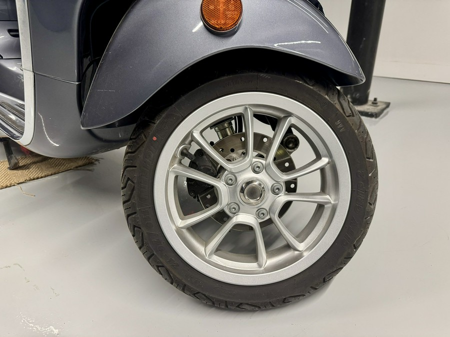 2022 Vespa Primavera 50