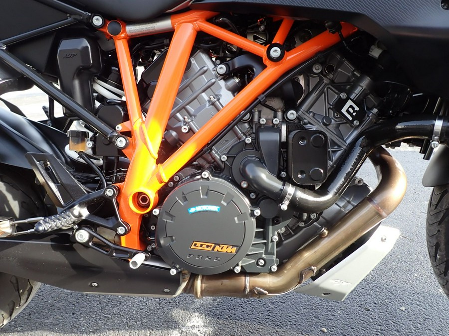 2017 KTM 1290 Super Duke GT