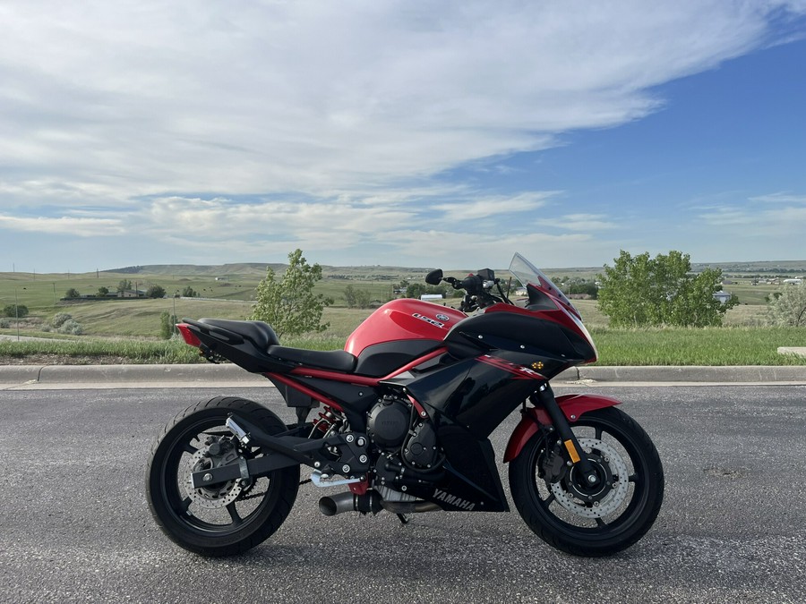 2015 Yamaha FZ6R