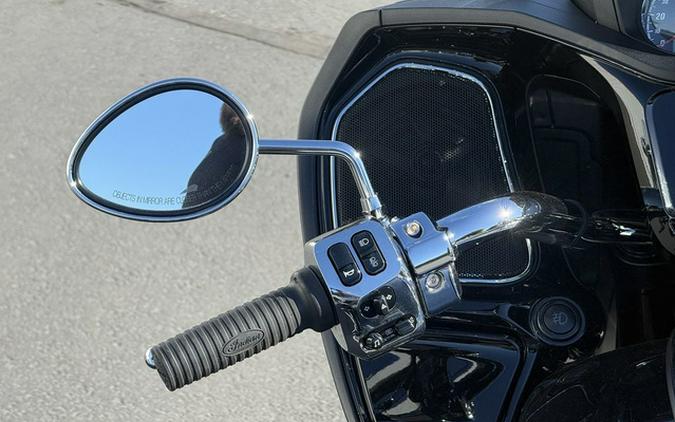 2023 Indian Pursuit Limited With Premium Package Black Metallic